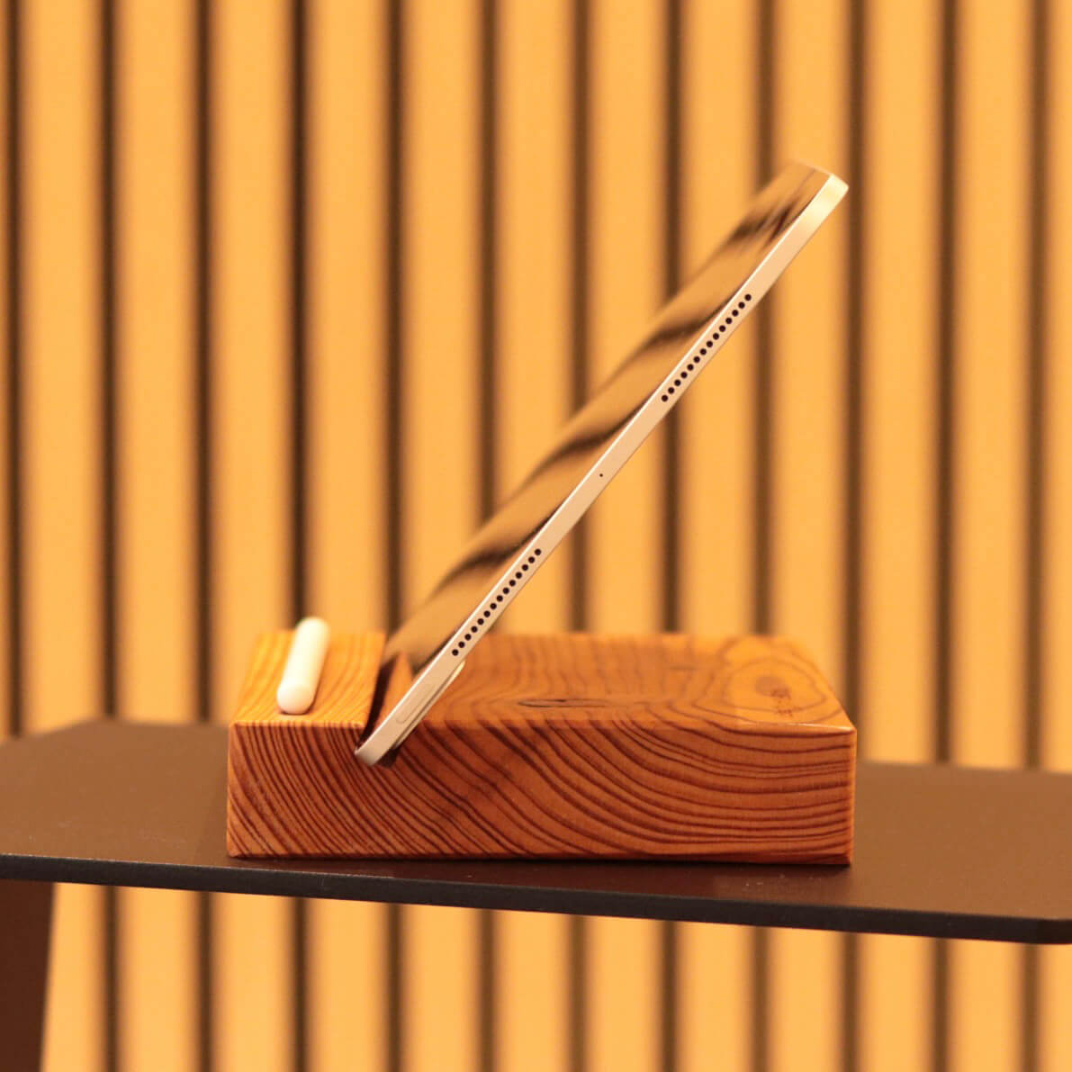Holz-Tablethalter